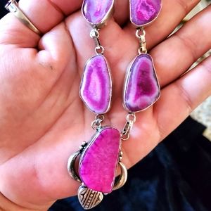 Stunning pink agate necklace